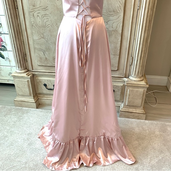 NEW Rose Gold Dress with Ruffle, Prom Dress, NWOT Size M/10 - Picture 6 of 10